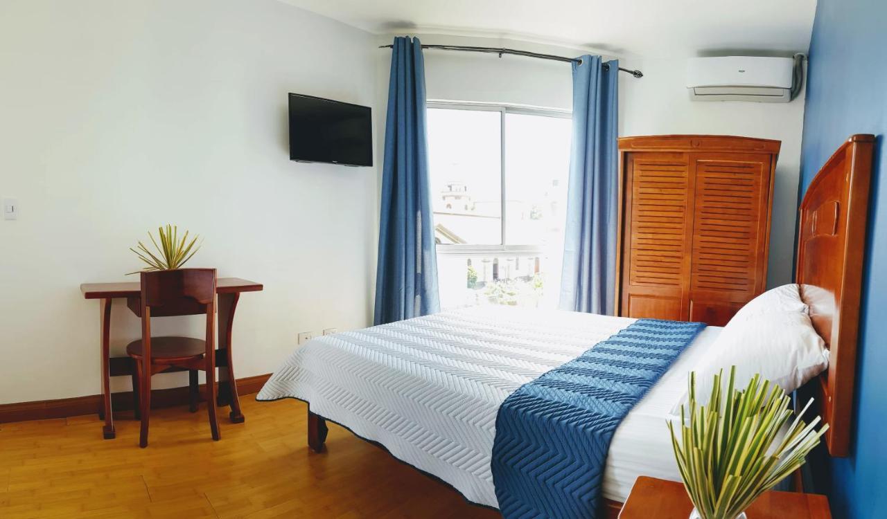 Park View - Airport & City Hotel ألاخويلا المظهر الخارجي الصورة
